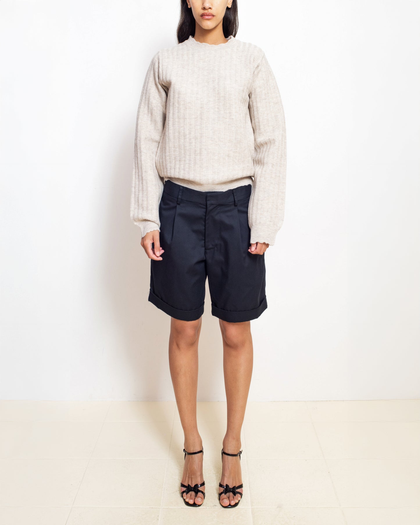 Pleated Shorts in Nero