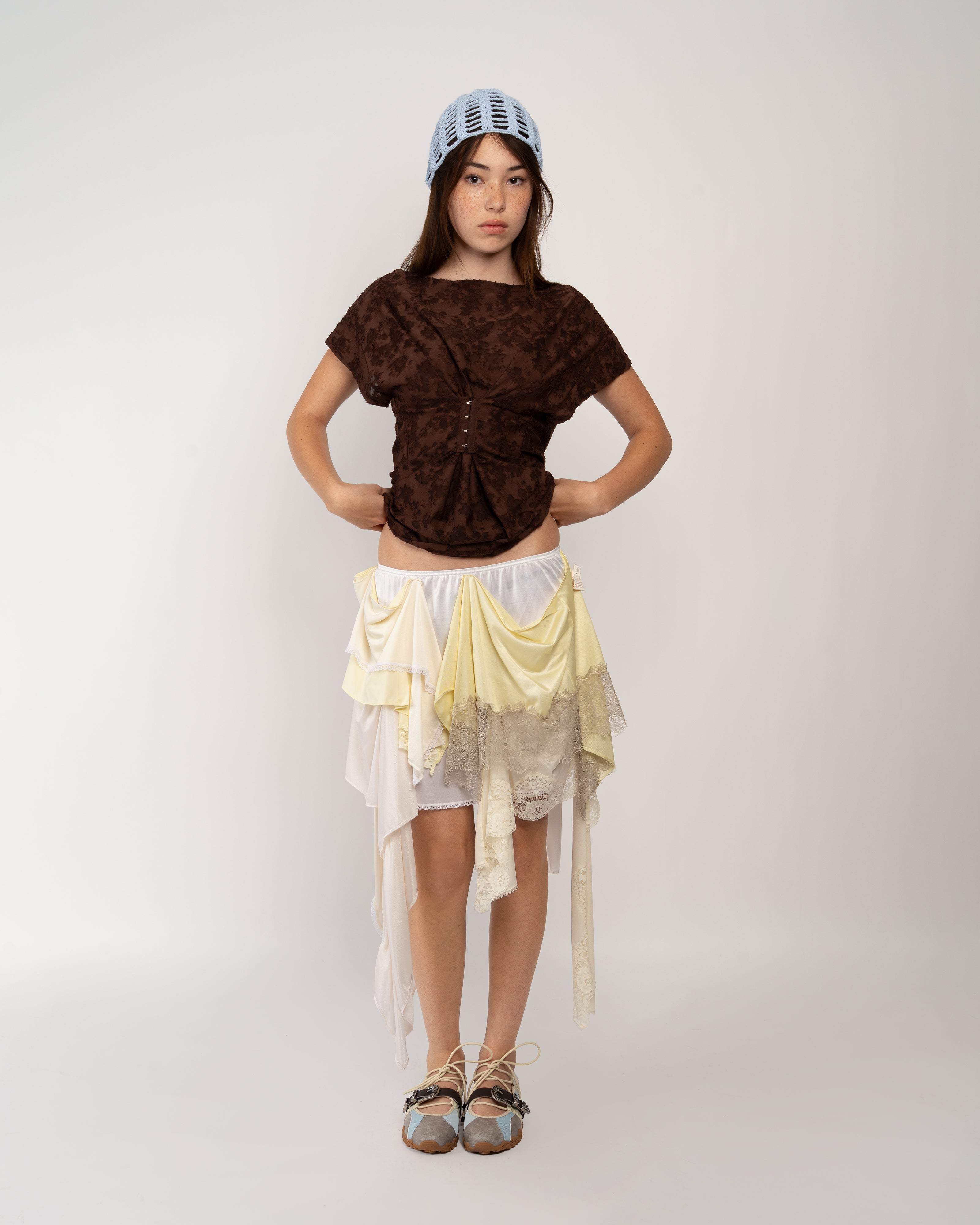 Flake Top in Brown
