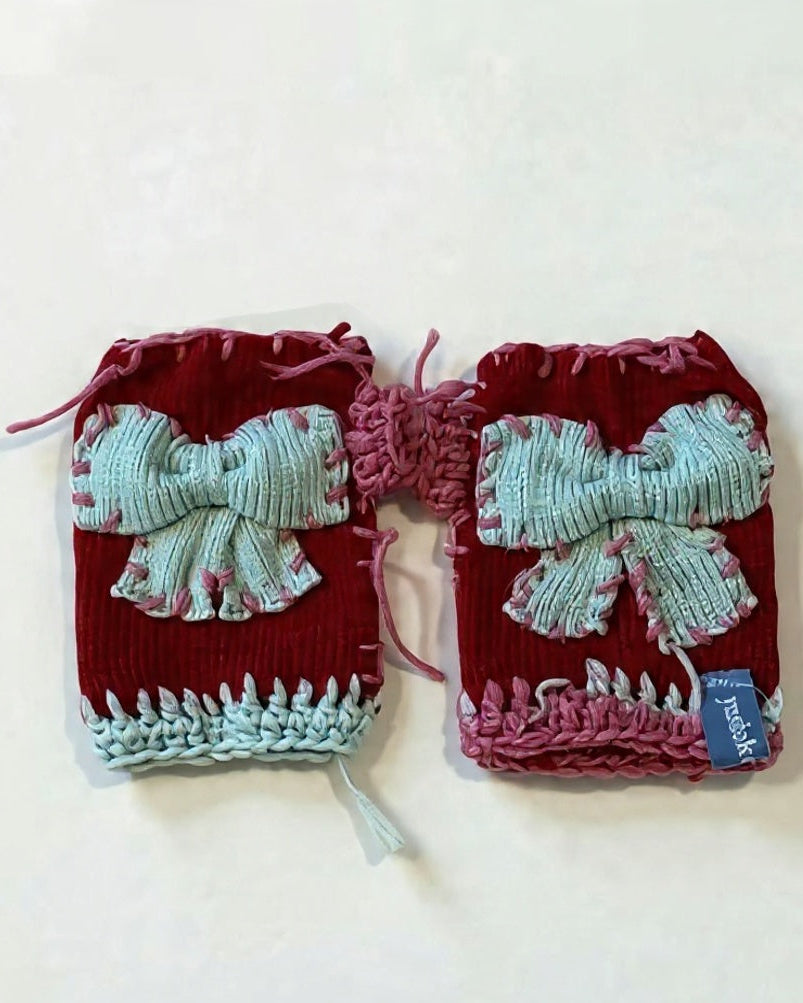 Ribbon Gloves