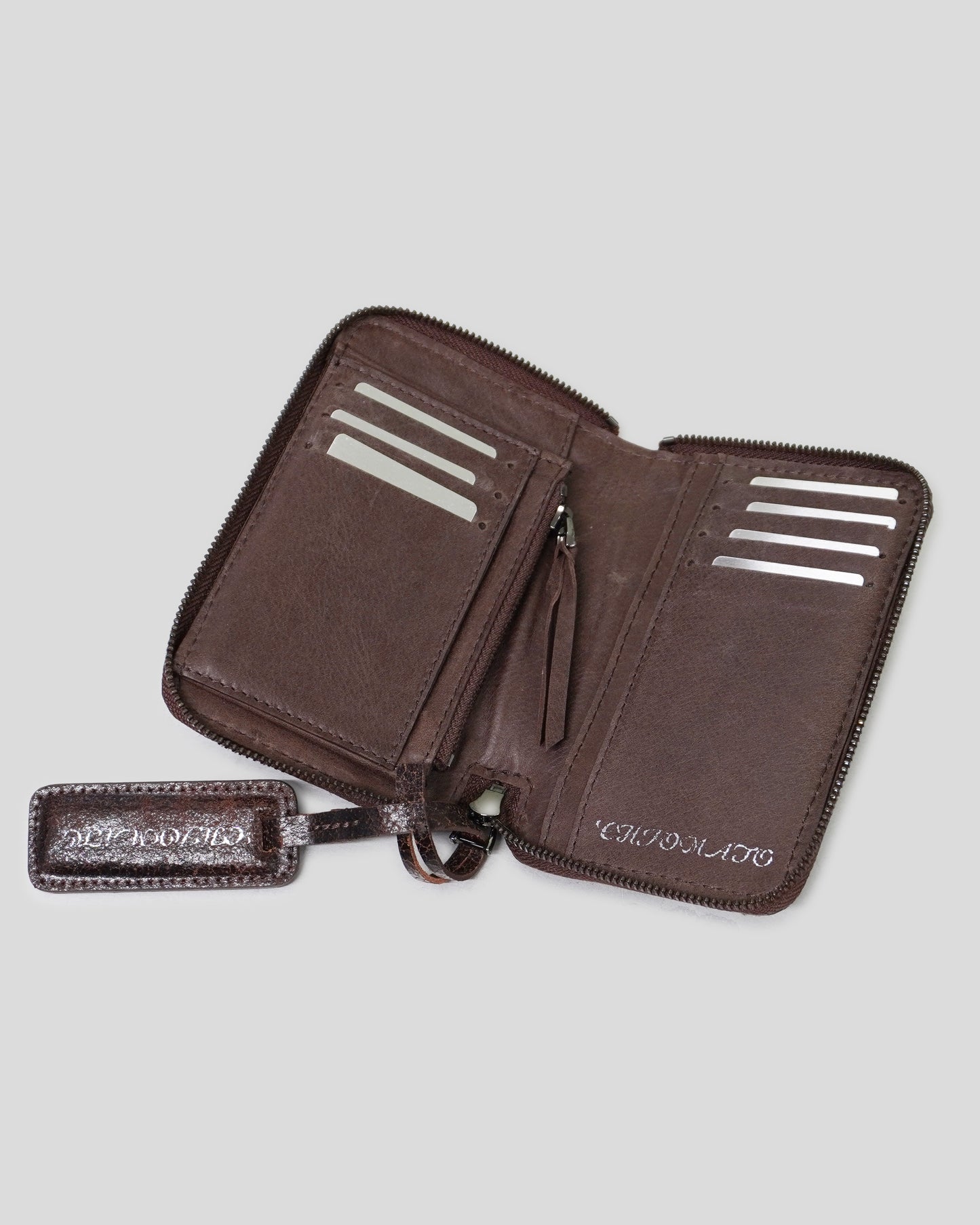 Lucky Wallet in Mire