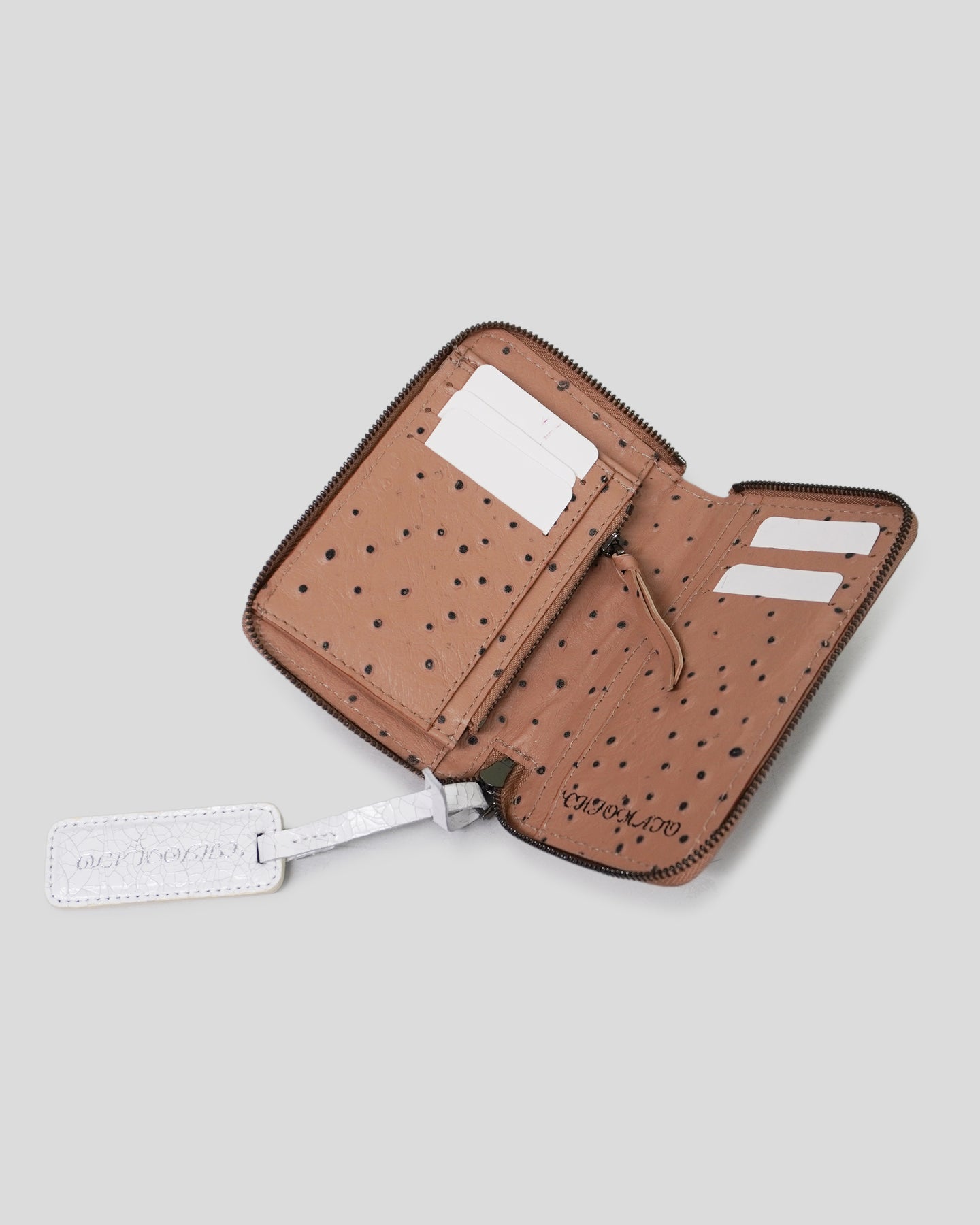 Lucky Wallet in Pebble