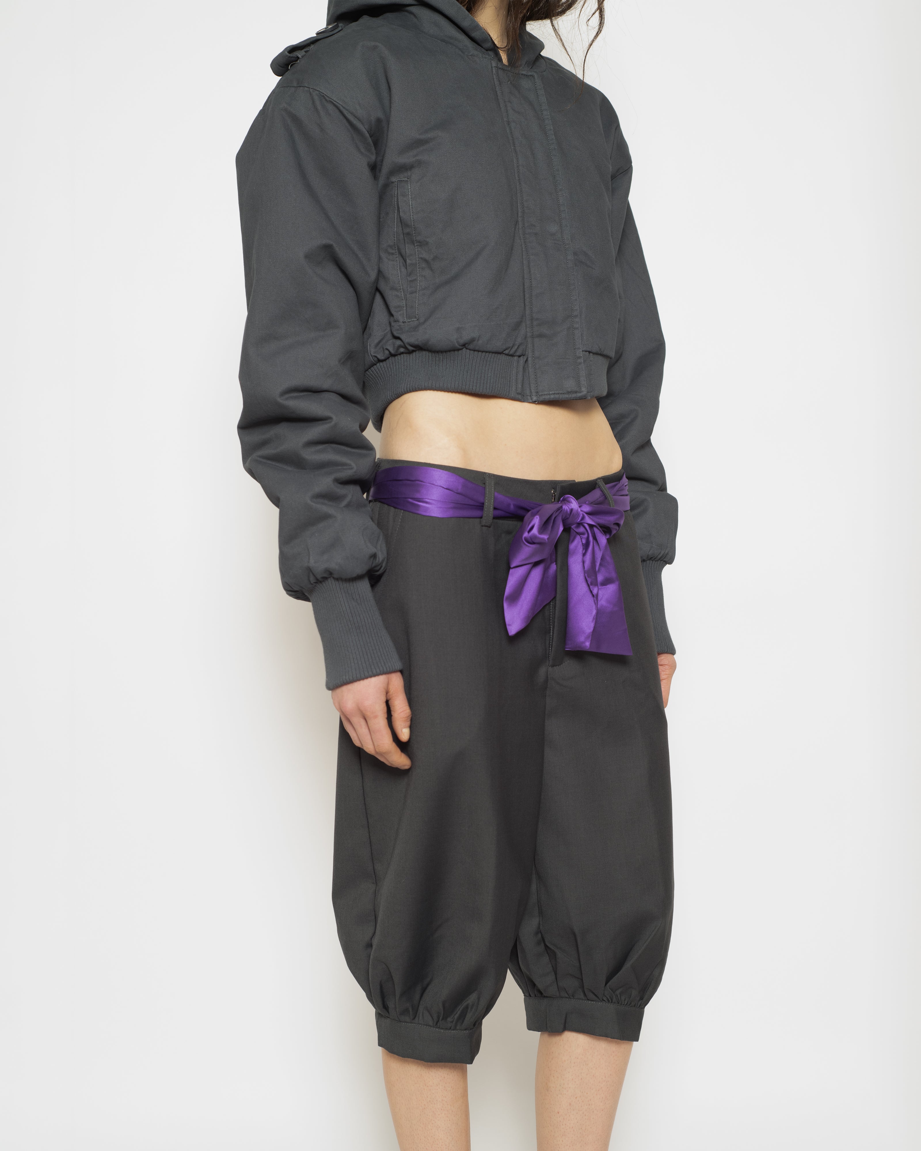 Slouch Capris in Grey
