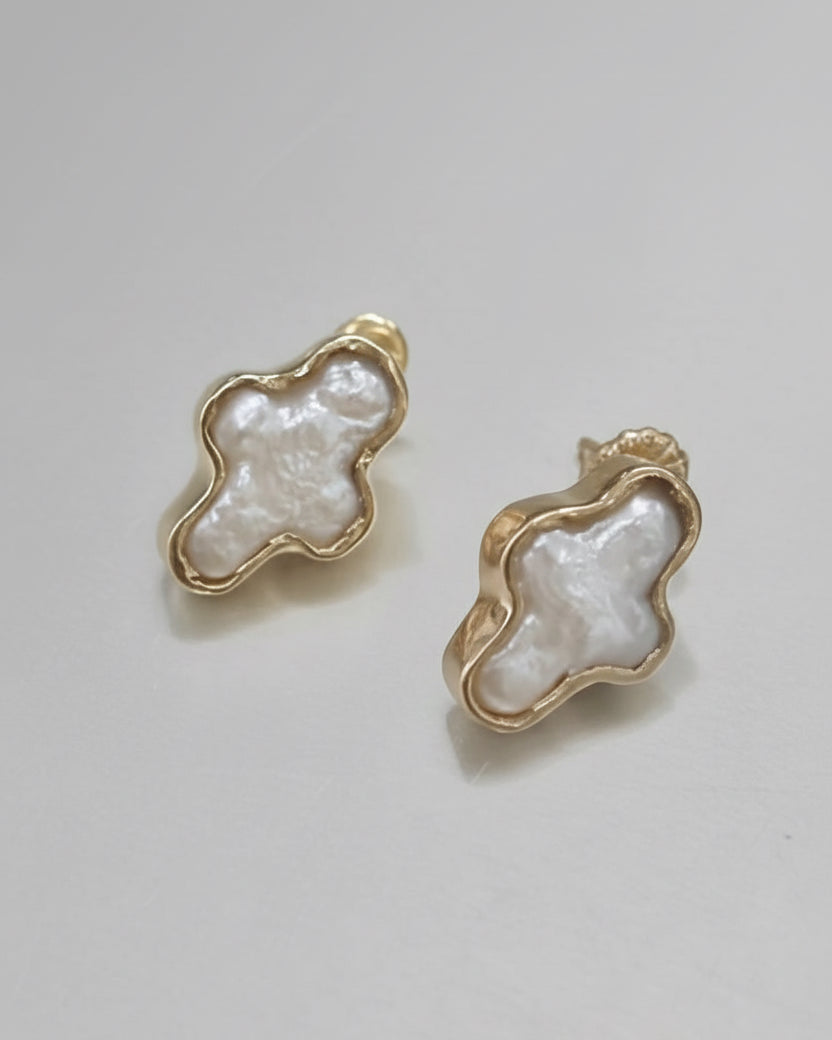 Agnes Stud Earrings