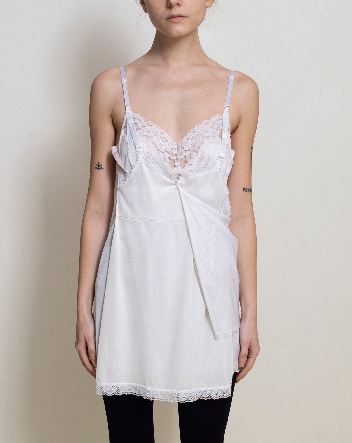 Sentimiento - White + Rose Mini Angel Dress
