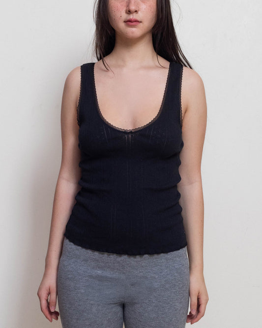 The Scoop Tank in Black