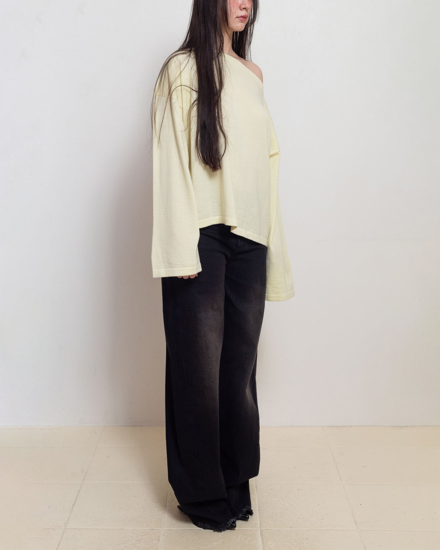 E RT N°41 Light Yellow Merino Boat-Neck