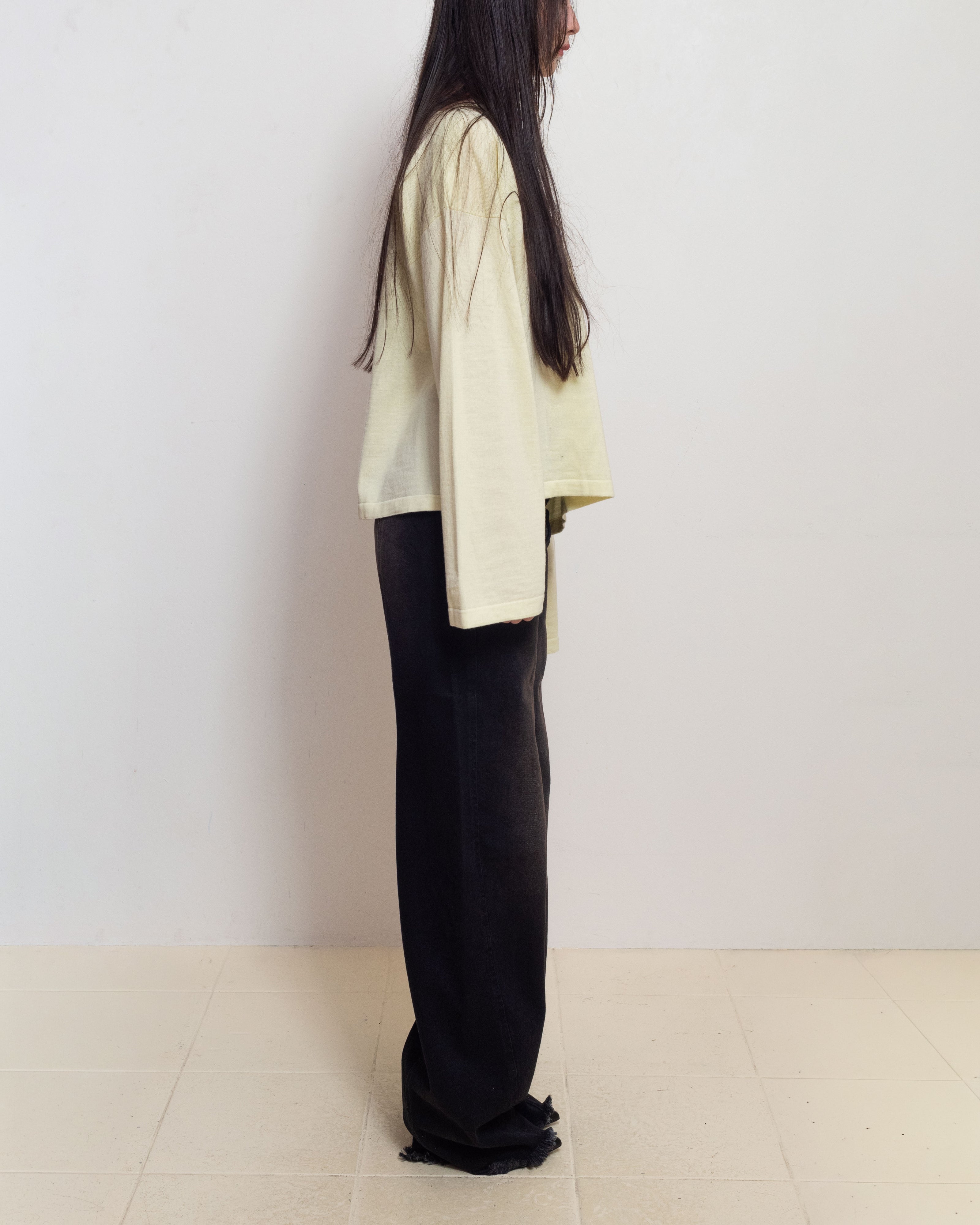 E RT N°41 Light Yellow Merino Boat-Neck