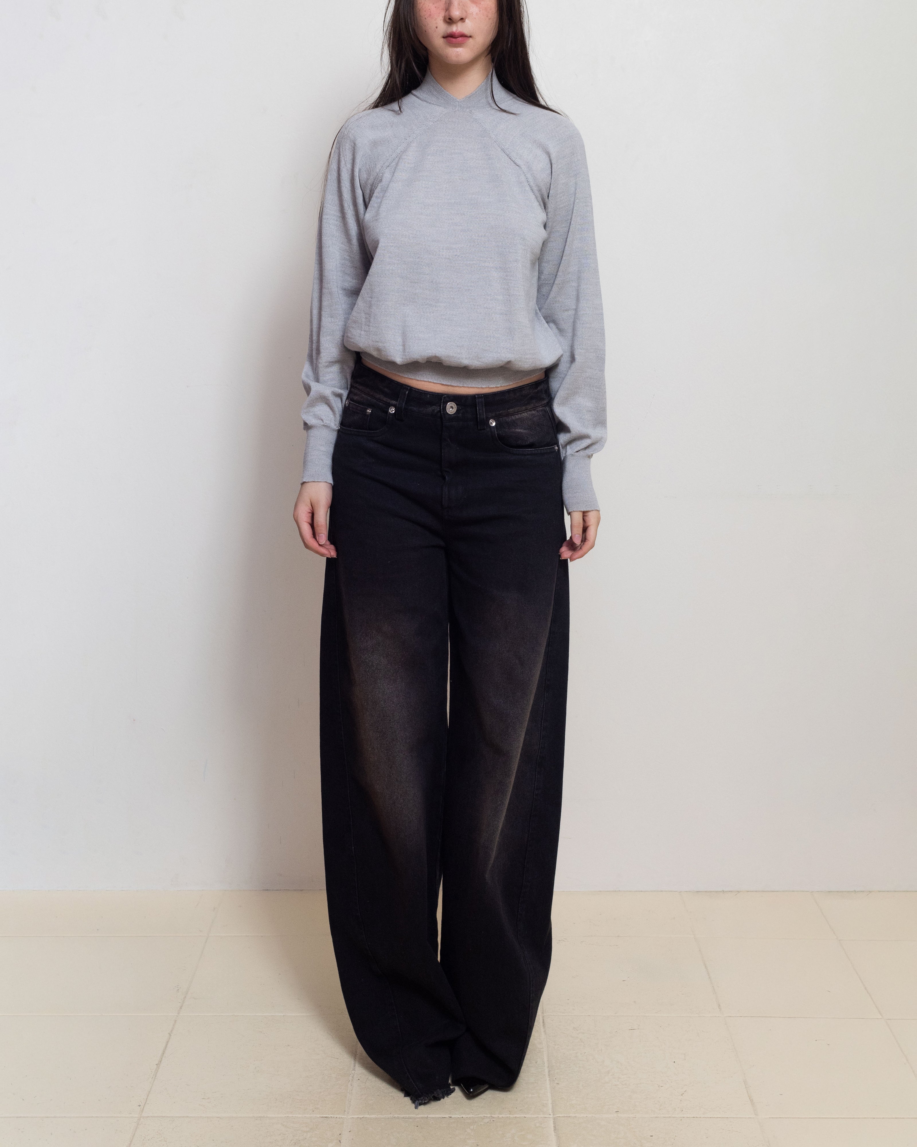 E RT N°40 Light Grey Merino Tapered V-Neck