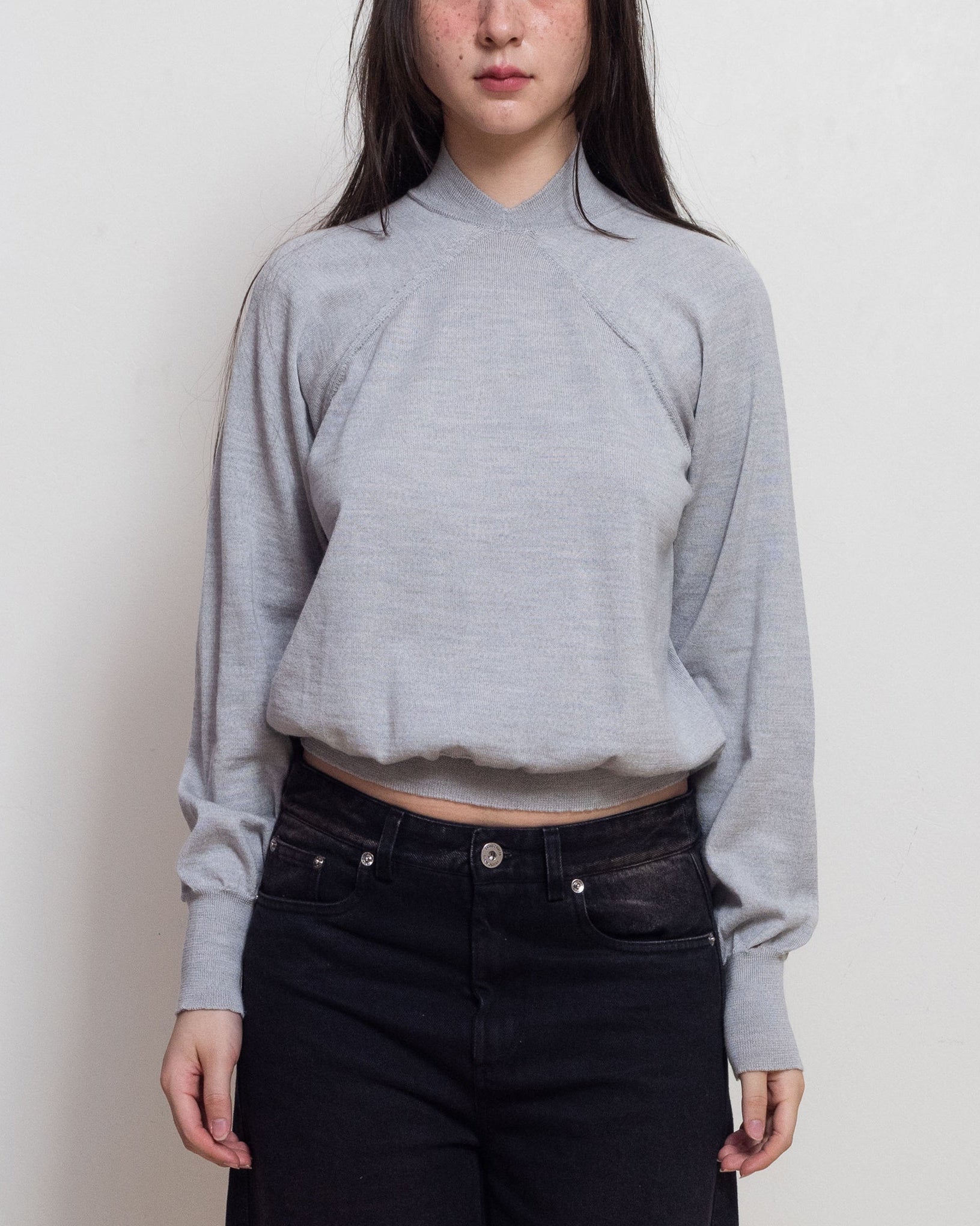 E RT N°40 Light Grey Merino Tapered V-Neck