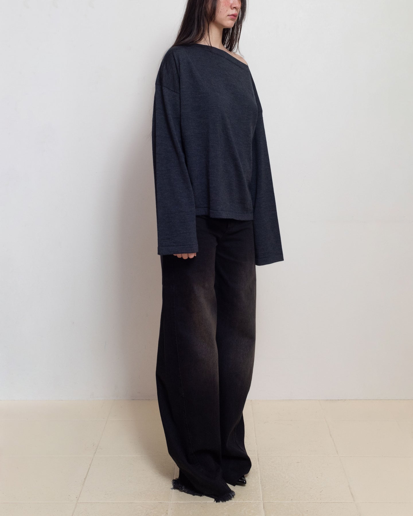 E RT N°41 Dark Grey Merino Boat-Neck