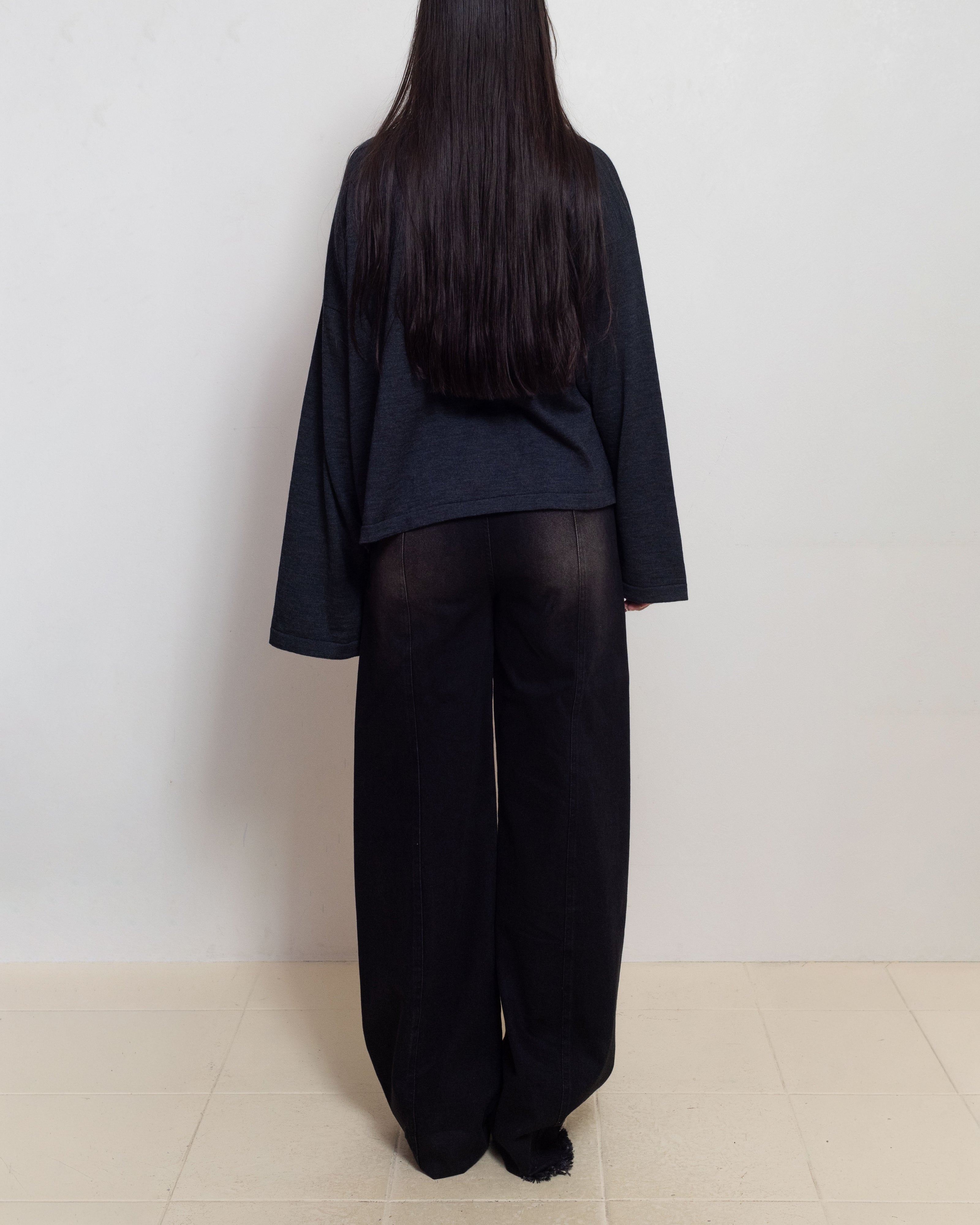 E RT N°41 Dark Grey Merino Boat-Neck