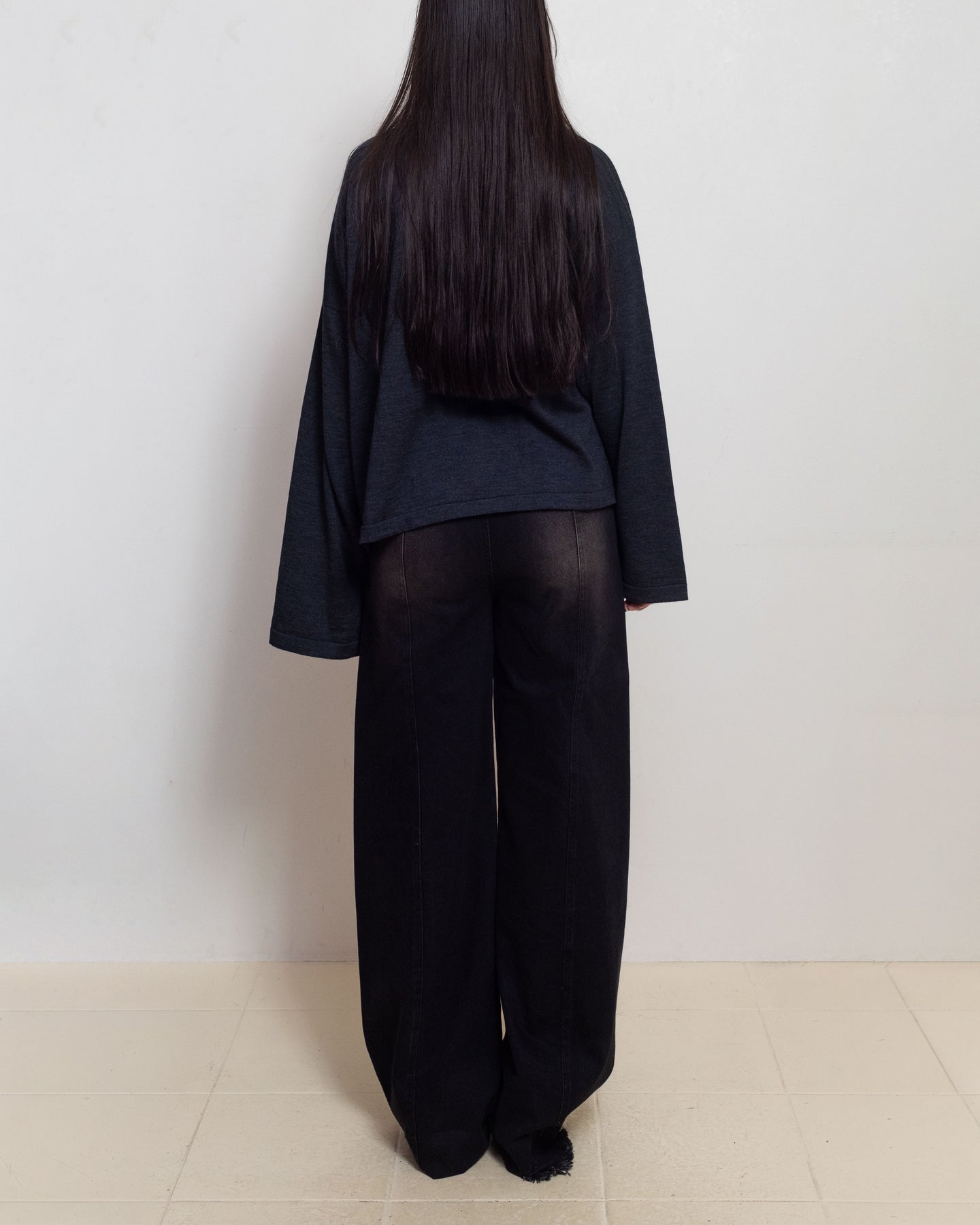 E RT N°41 Dark Grey Merino Boat-Neck