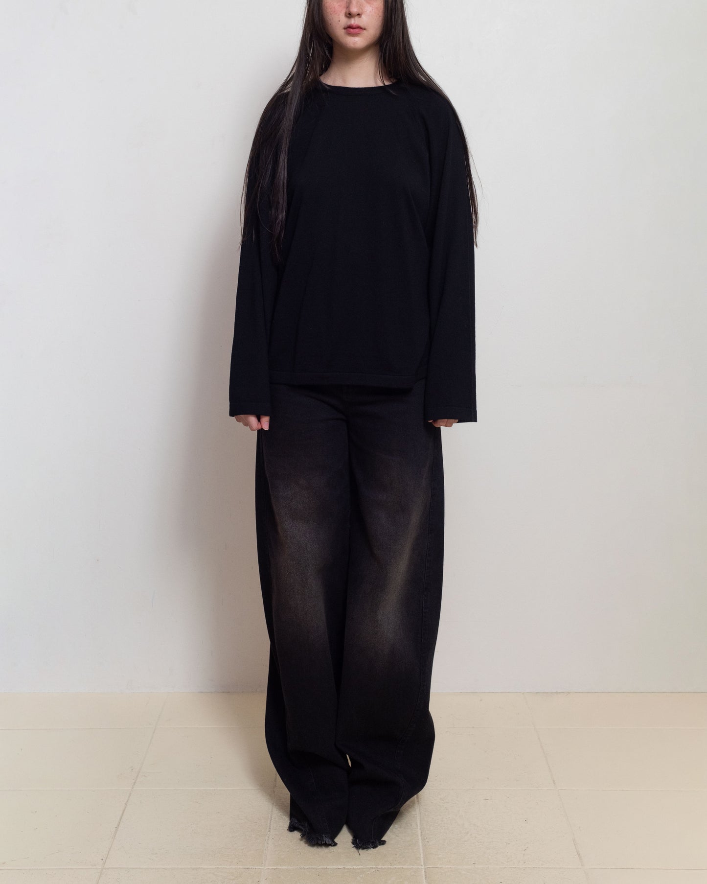 E RT N°20 Black Merino Long Sleeve Tee