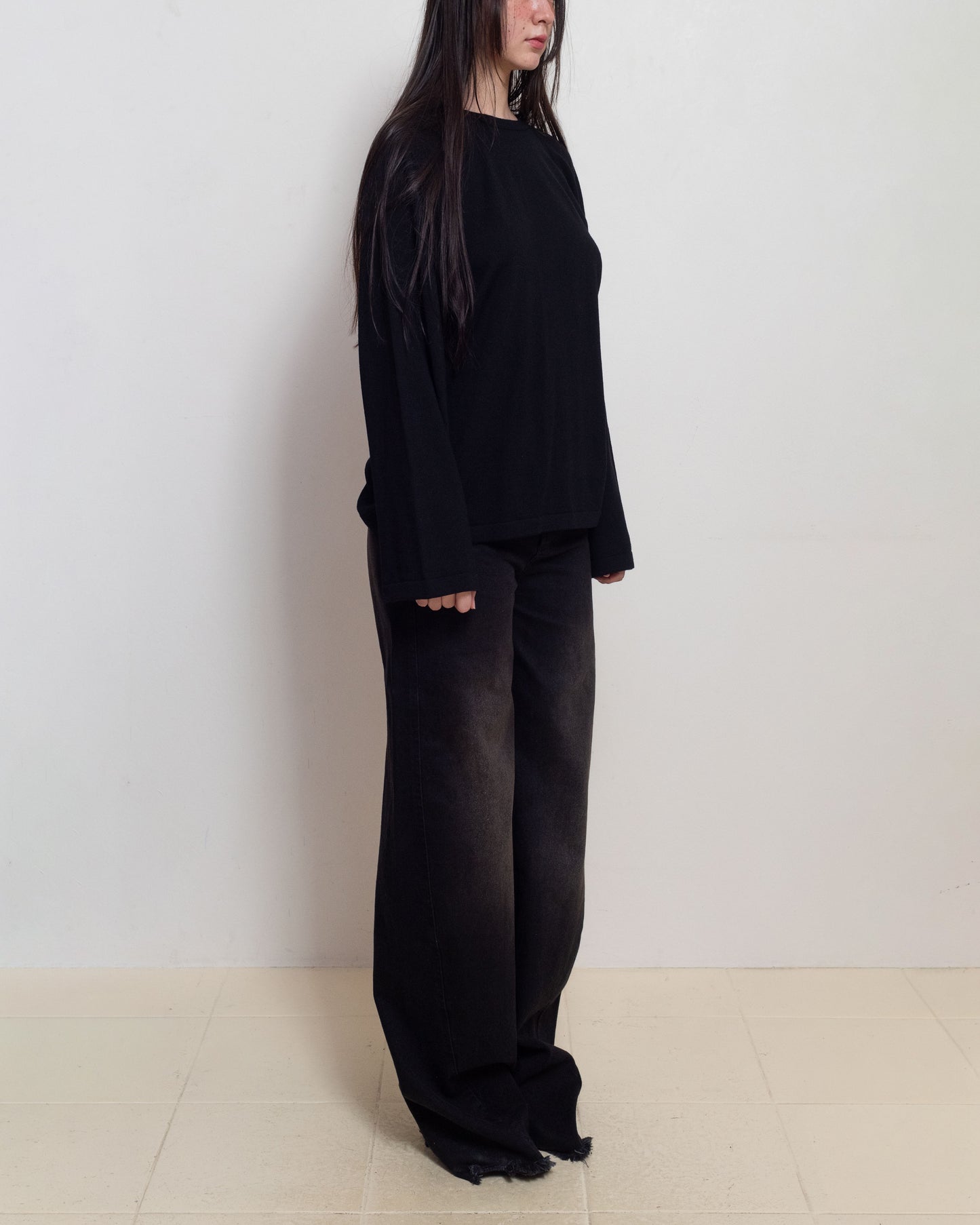 E RT N°20 Black Merino Long Sleeve Tee