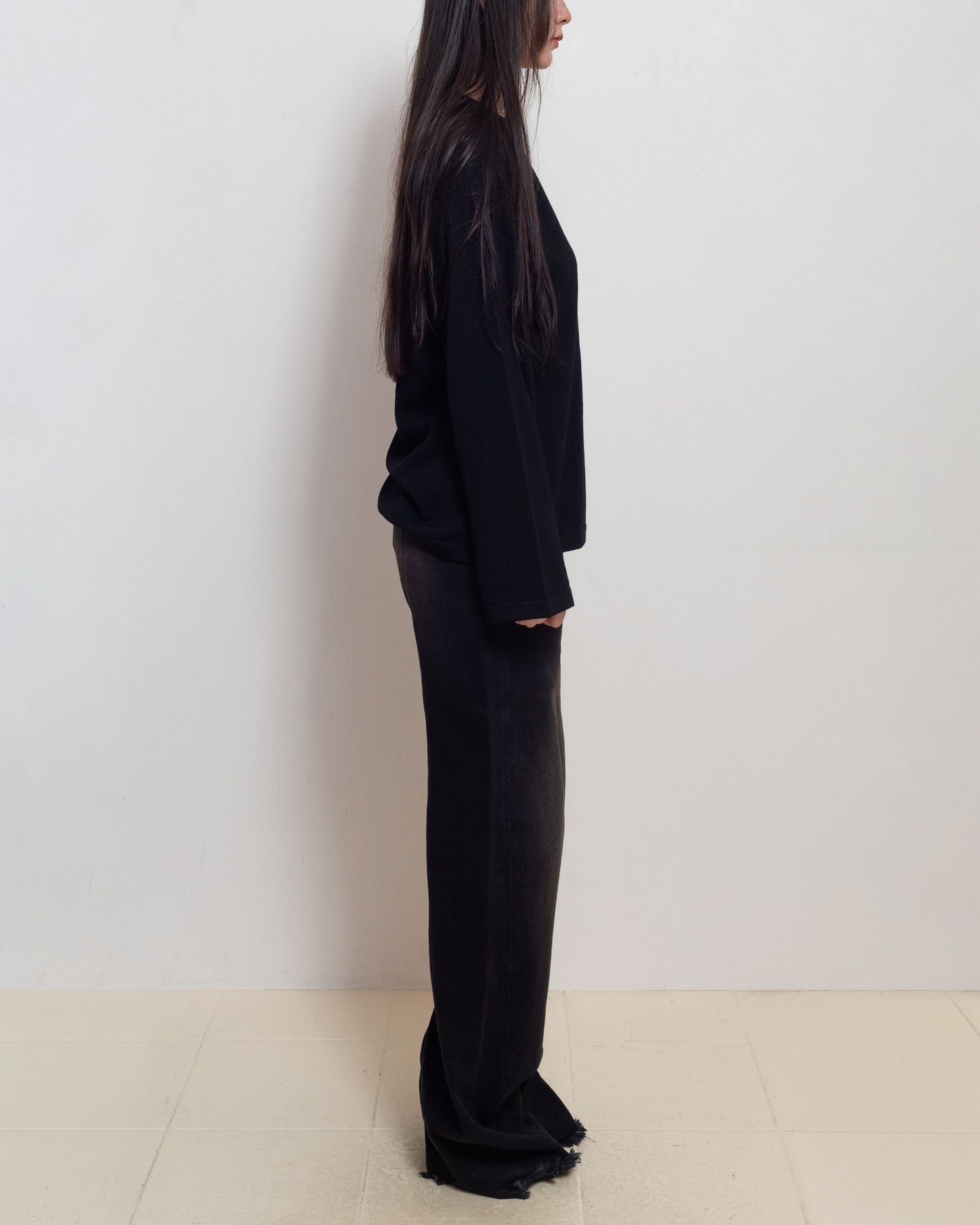 E RT N°20 Black Merino Long Sleeve Tee