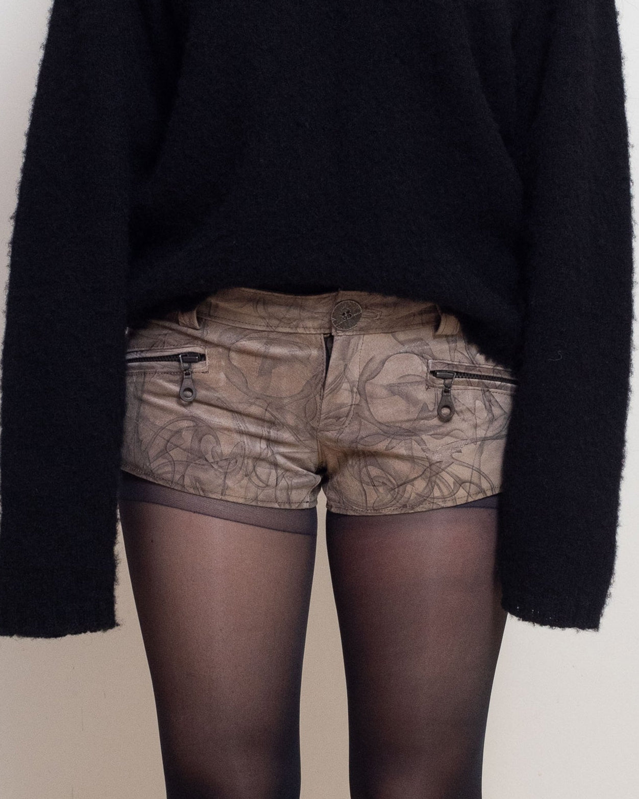 Uniform Shorts in Duman