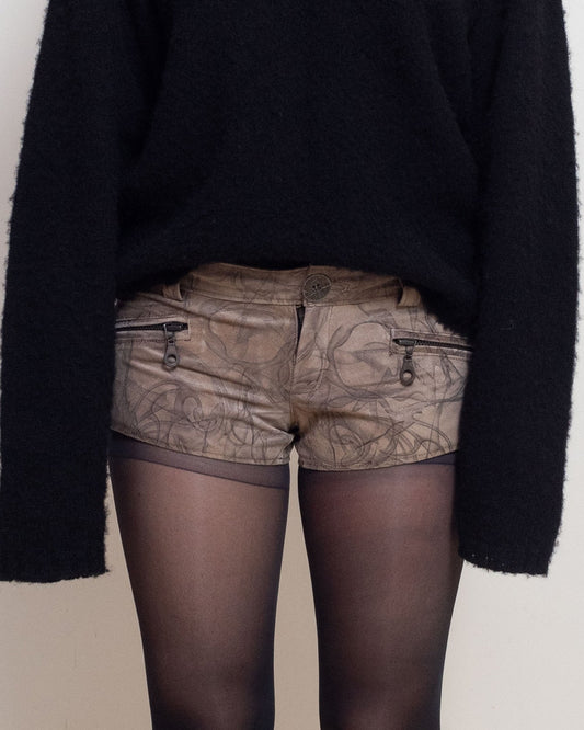 Uniform Shorts in Duman