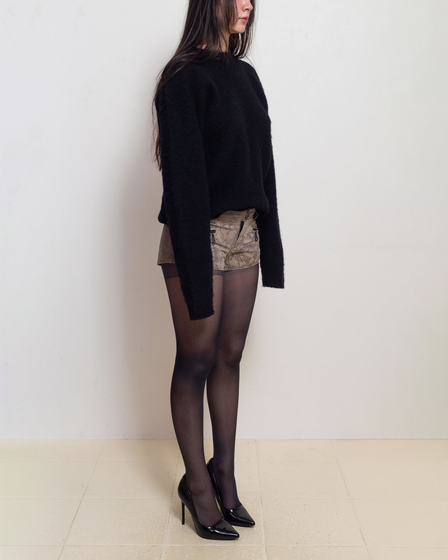 E RT N°28 Black Brushed Shetland Over Crewneck